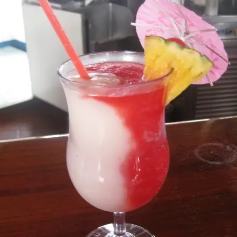 Muz-Çilek Smoothie